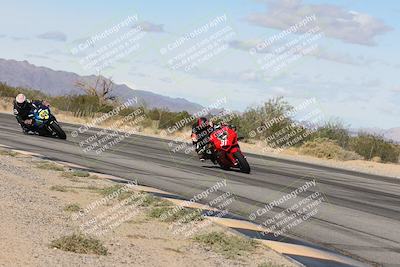 media/Nov-16-2025-Race Pace (Sun) [[8c5fa54630]]/Non Verified Riders (1st 20 Minutes)/3-Turn 3 Inside (11am)/